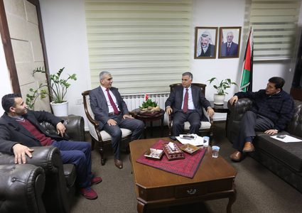 أبرز القضايا المتعلقة بعمل مجلس عقابا البلدي على طاولة الوزير الأعرج