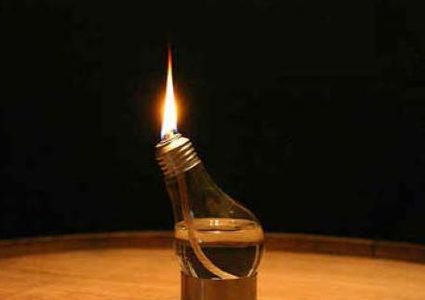 انقطاع التيار الكهربائي يكشف جثة أخفاها القاتل 18 سنة!