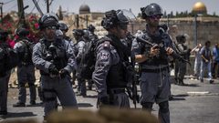 تحويل 17 مقدسيًا معتقلًا للمحكمة
