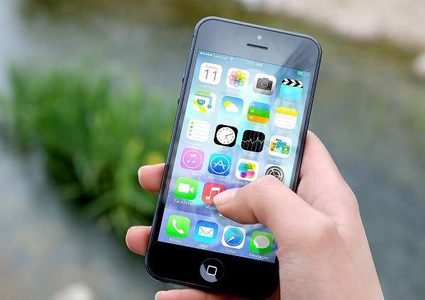 كم ينفق مالكو "آيفون" على التطبيقات كلّ عام؟