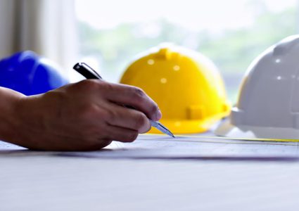 شروط السلامة العامة في الشركات والمؤسسات