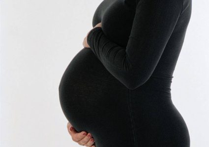 دراسة جديدة تنصح النساء الحوامل بتأجيل جراحة المرارة