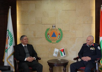 الدفاع المدني يستقبل القائم بأعمال سفير الاكوادور في فلسطين
