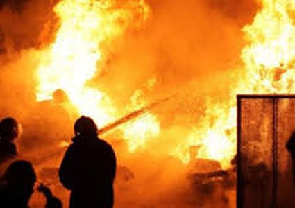 بنغلادش.. مقتل 70 شخصا بحريق مواد كيميائية