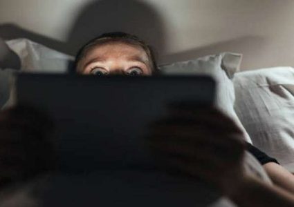 ما العلاقة بين أفلام العنف والسمنة