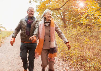 دراسة: المشي لمدة 30 دقيقة يوميًا أفضل علاج لمرض ضغط الدم