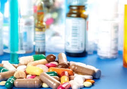 نقيب المهن الصحية يحذر من "البيع العشوائي" للأدوية في الصيدليات