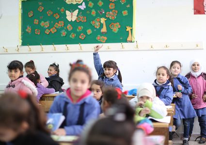 وزير التربية اللبناني ينفي أي تدابير بحق التلاميذ الفلسطينيين