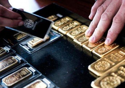 الذهب يرتفع وسط مباحثات تجارية متفائلة