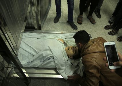 استشهاد طفل برصاص الاحتلال الاسرائيلي شرق غزة