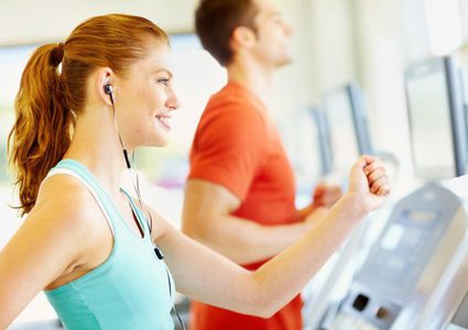 في تجربتك الأولى بالجيم.. احذري هذه العادات الخاطئة