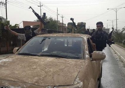 قبيلة أردنية تطلق النار على "قافلة ترفع رايات داعش" جنوب عمان