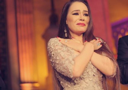 هل تعود شريهان إلى المسرح من السعودية؟