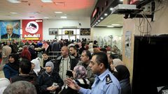 توقيف 147 مطلوبا على معبر الكرامة