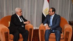 الرئيس عباس يجتمع بالرئيس عبد الفتاح السيسي