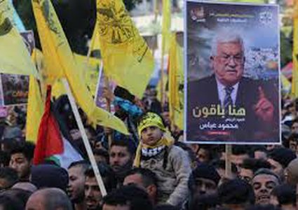 فتح: شعبنا في غزة يفشل المؤامرة ويلتف حول الرئيس والقيادة