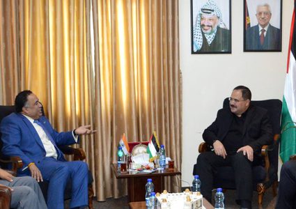 صيدم يبحث مع ممثل الهند الجديد توسيع التعاون التعليمي