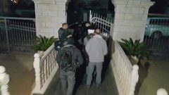 ادعيس: اعتقال مسؤولي الأوقاف ينذر بخطوات خطيرة "بالأقصى"