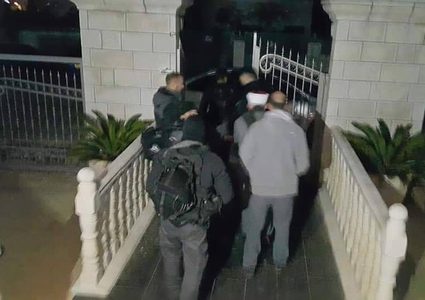 ادعيس: اعتقال مسؤولي الأوقاف ينذر بخطوات خطيرة "بالأقصى"