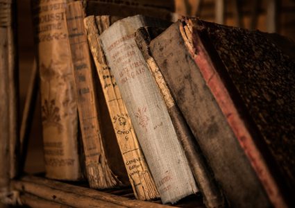 كيف يمكن أن تصيبك الكتب القديمة بالفيروسات والجراثيم