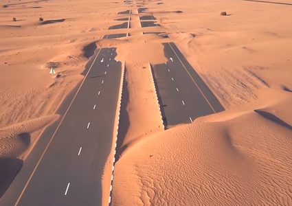 بعد مغادرته أبو ظبي.. إماراتي يقترب من مكة المكرمة ماشيا!