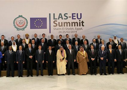 السيسي يصف القمة العربية الأوروبية بالتاريخية