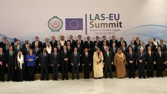 السيسي يصف القمة العربية الأوروبية بالتاريخية