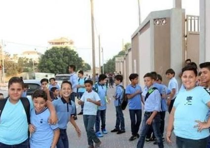 السلوك السلبي للطلبة خارج أسوار المدرسة .. الأسباب والعلاج