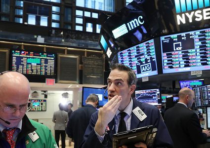 قرار لترامب يصعد بالأسهم الأوروبية