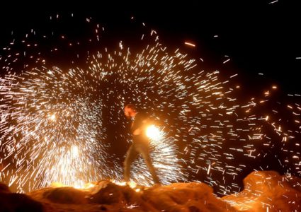 الاحتلال يطلق النار صوب المشاركين في الارباك الليلي شرق غزة