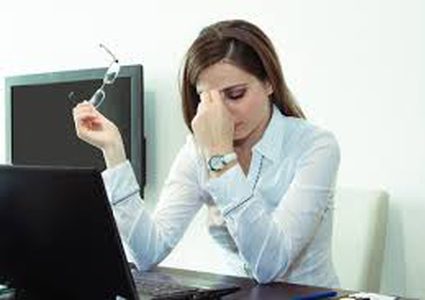 النساء العاملات أكثر عرضة للإصابة بالاكتئاب من الرجال لهذا السبب