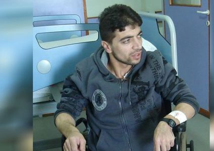 الأسير الجريح والمقعد معتز عبيدو يعلن إضرابه عن الطعام