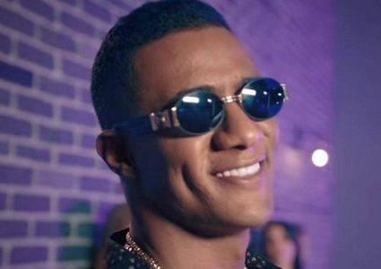 محمد رمضان يحدث ضجة بسبب صورة مع شقيقه.. ما القصة؟