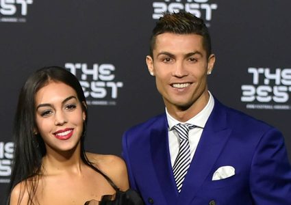 رونالدو يعود إلى مدريد للعمل في مجال بعيد عن كرة القدم