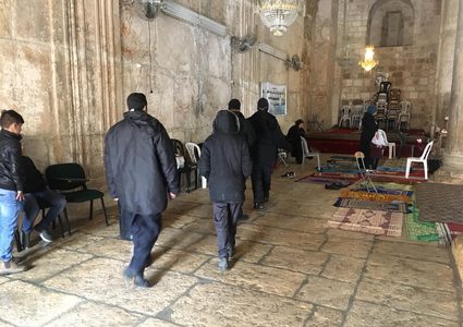 للمرة الثانية من اليوم: الاحتلال يقتحم مصلى الرحمة