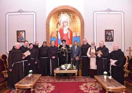 خوري يشارك في احتفالات حراسة الأراضي المقدسة بالقاهرة