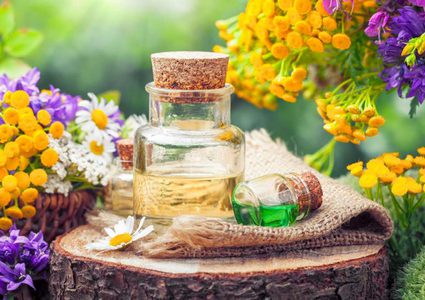 الزيوت العطرية سر التخلص من الطاقة السلبية.. جربها