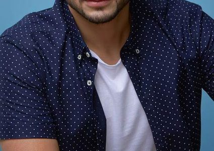 حمادة هلال يقترب بـ "اشرب شاى" بـ 7 ملايين مشاهدة على يوتيوب