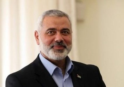 هنية يعود إلى غزة بعد زيارة مطولة للقاهرة