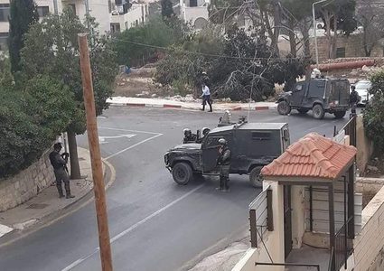 مواجهات خلال اقتحام رام الله التحتا واعتقال الزبيدي وبرغوث