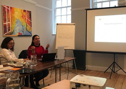 أول فلسطينية تحصل على جائزة العلماء النساء في الدول النامية