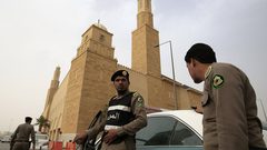 جريمة "بشعة" تهز السعودية... مواطن يذبح زوجته في حديقة