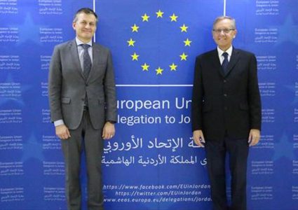 صندوق الاتحاد الأوروبي يساهم بمبلغ مليوني يورو للأونروا في الأردن