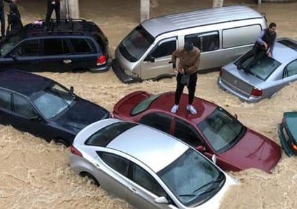 سيول "تغرق" عمّان.. وغضب من إخفاق البنية التحتية