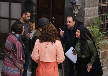 برومو "سلاسل دهب": المسدس والأنوثة بيد النساء امام احتيال الرجل