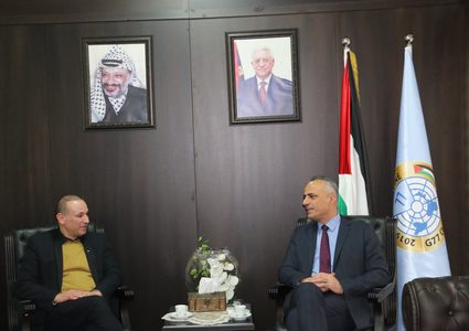 أبو دياك يستقبل عميد كلية القانون في جامعة النجاح