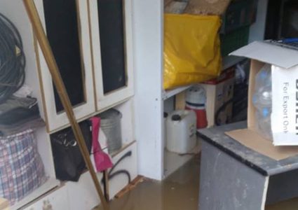 اثار دمار المنخفض الجوي على الضفة