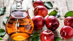 فوائد مسح الوجه بـ "خل التفاح"
