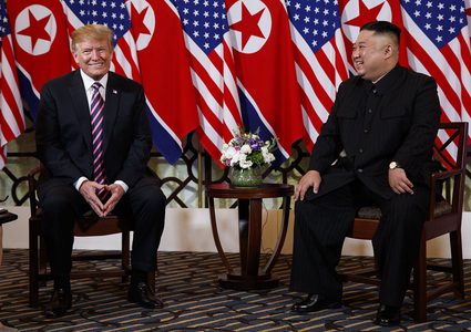 تعرف على قائمة العشاء الـوِدي لـ"ترامب" و"كيم"