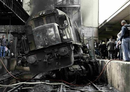 حبس 6 أشخاص على ذمة التحقيق في حريق محطة القاهرة